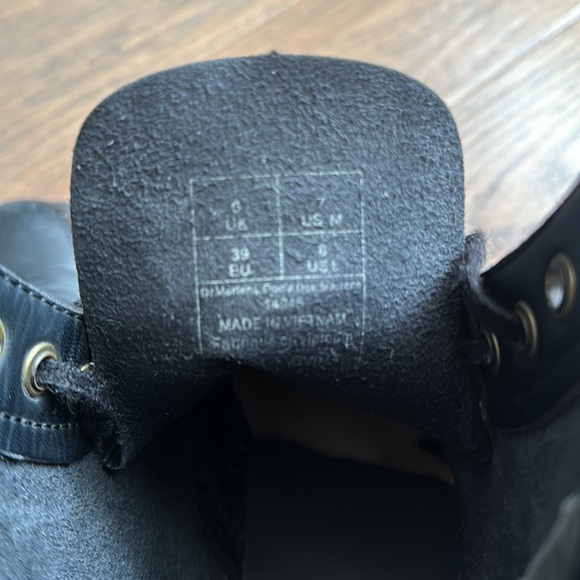 COPY - Dr.martins boots - Picture 5 of 5